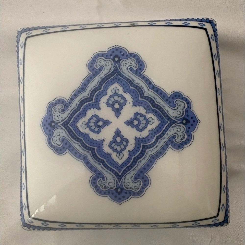 Vera Bradley Nantucket Trinket Box Andrea by Sadek Blue White Ceramic Square